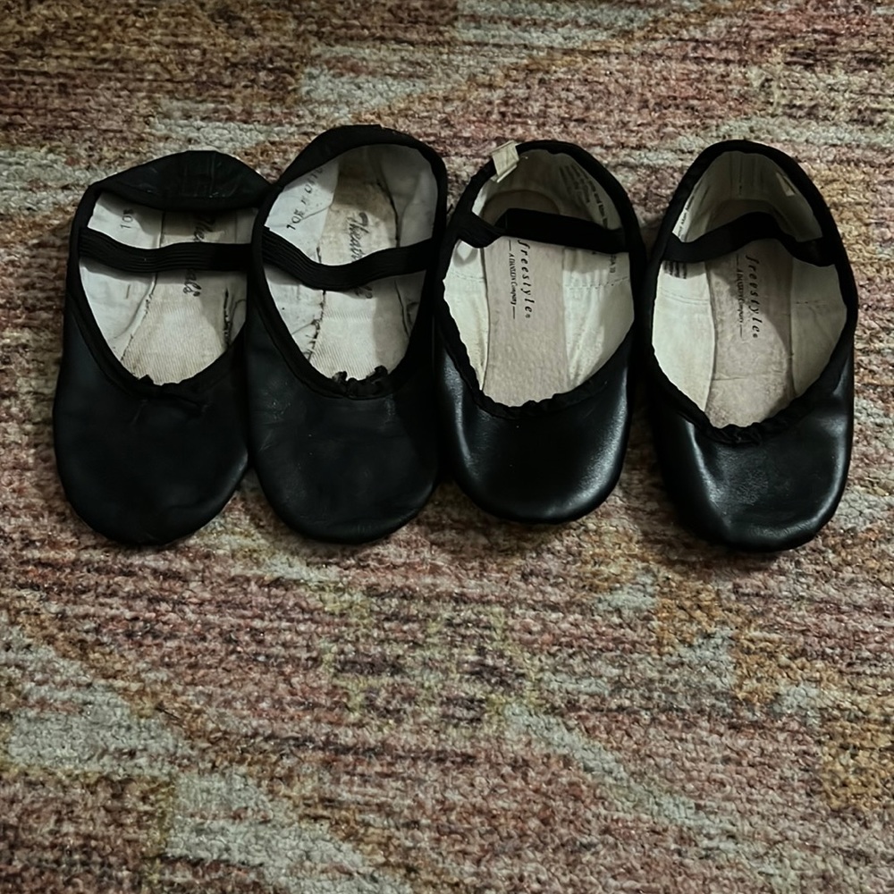 Toddler size 10 black ballet shoes.